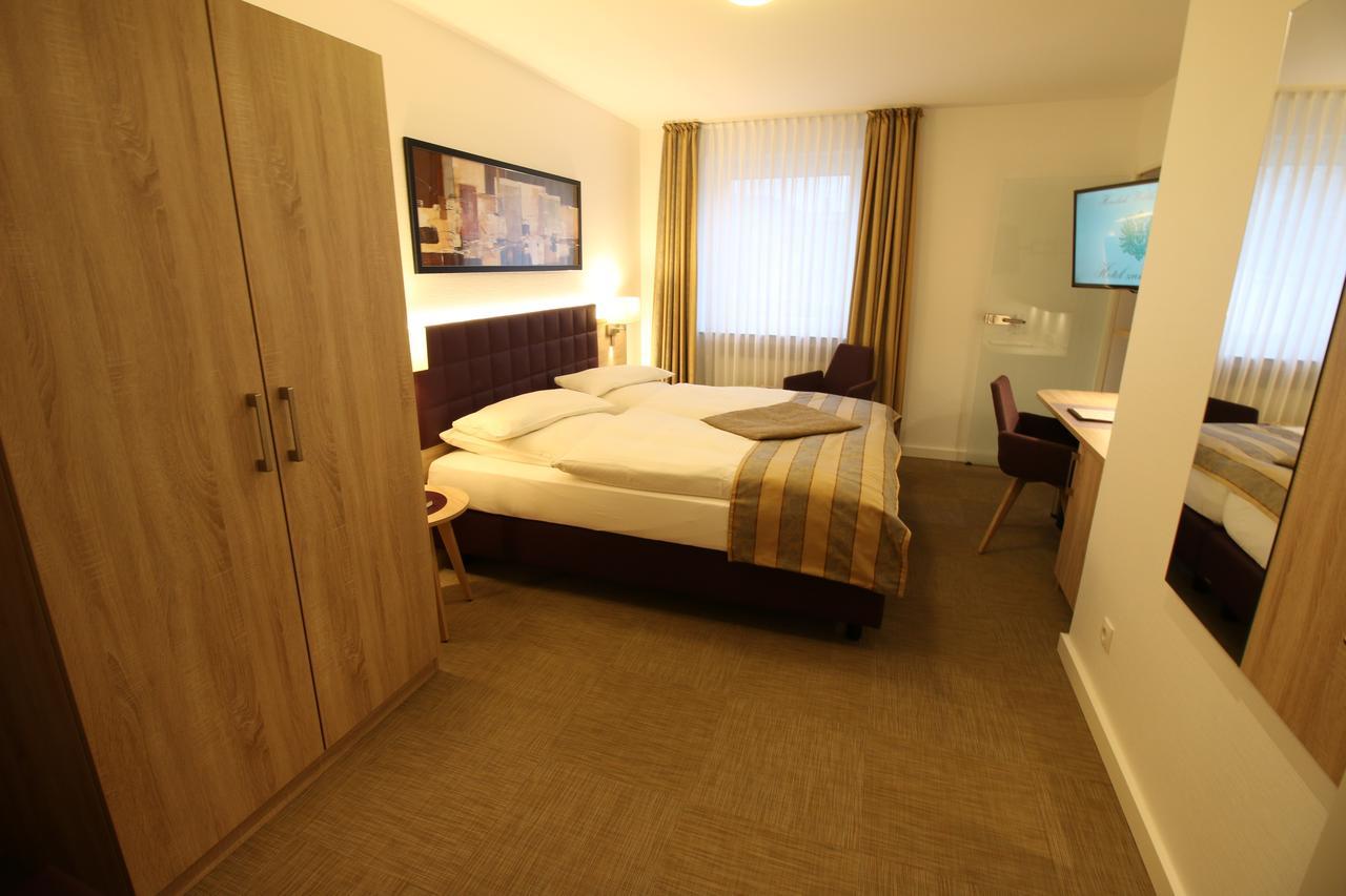 Hotel Zum Adler Бонн Экстерьер фото