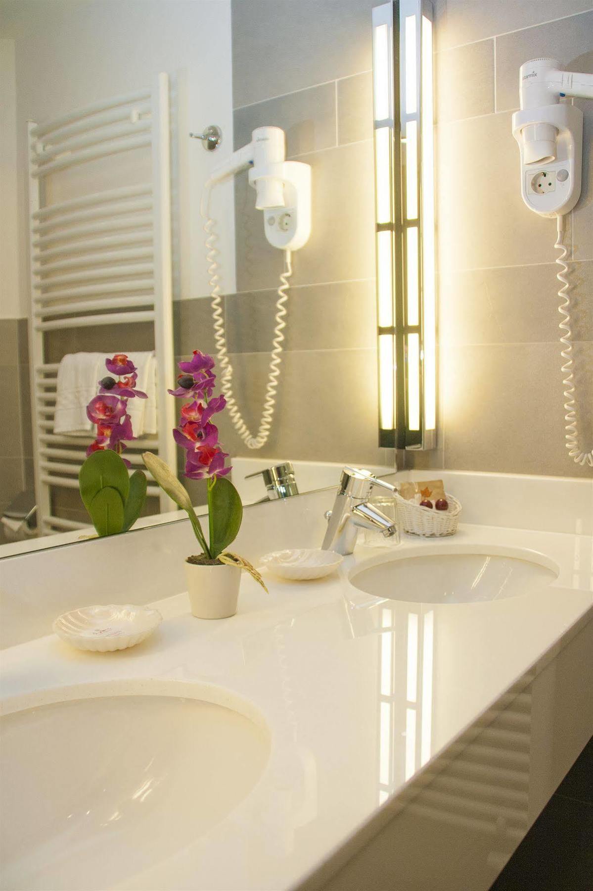 Hotel Zum Adler Бонн Экстерьер фото