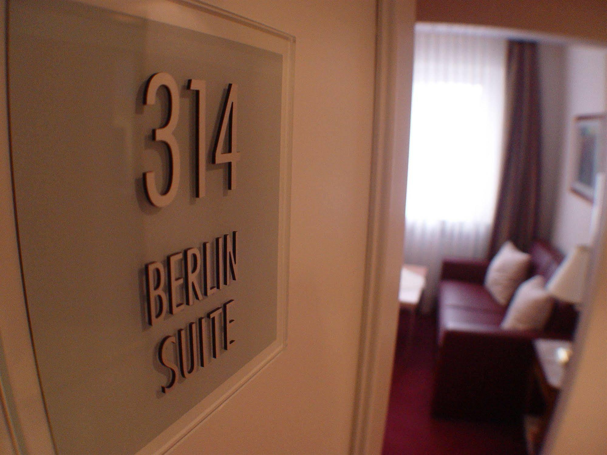 Hotel Zum Adler Бонн Экстерьер фото