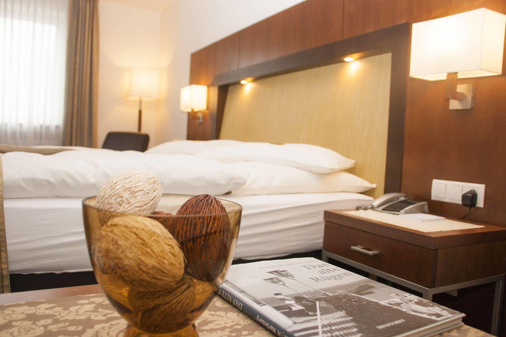 Hotel Zum Adler Бонн Экстерьер фото